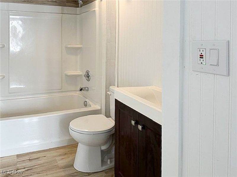 83 Maple Drive, Newton Falls, OH 44444 Photo 8