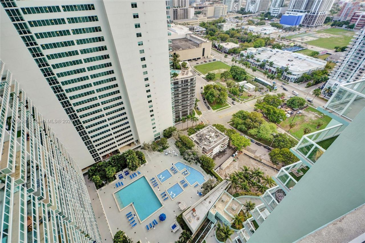 1900 N Bayshore Dr, Unit 3207, Miami, FL 33132 Photo