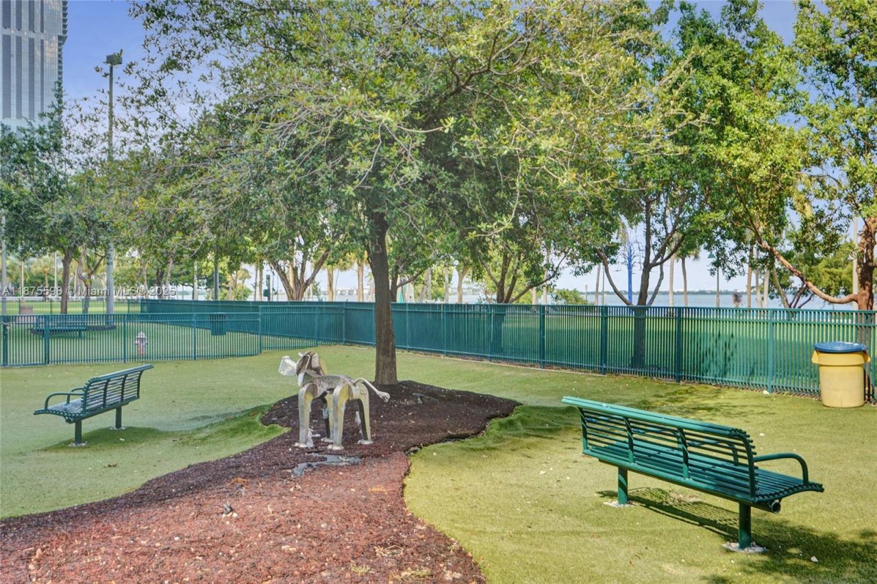 1900 N Bayshore Dr, Unit 3207, Miami, FL 33132 Photo