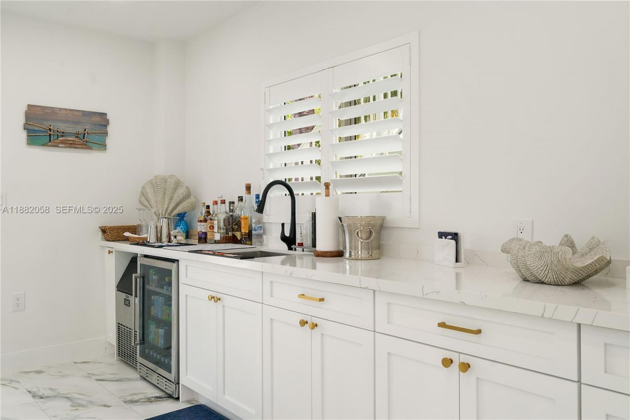 889 Ellen Dr, Key Largo, FL 33037 Photo