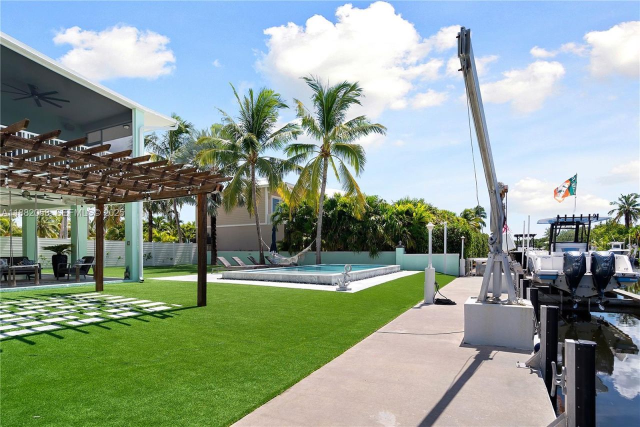 889 Ellen Dr, Key Largo, FL 33037 Photo