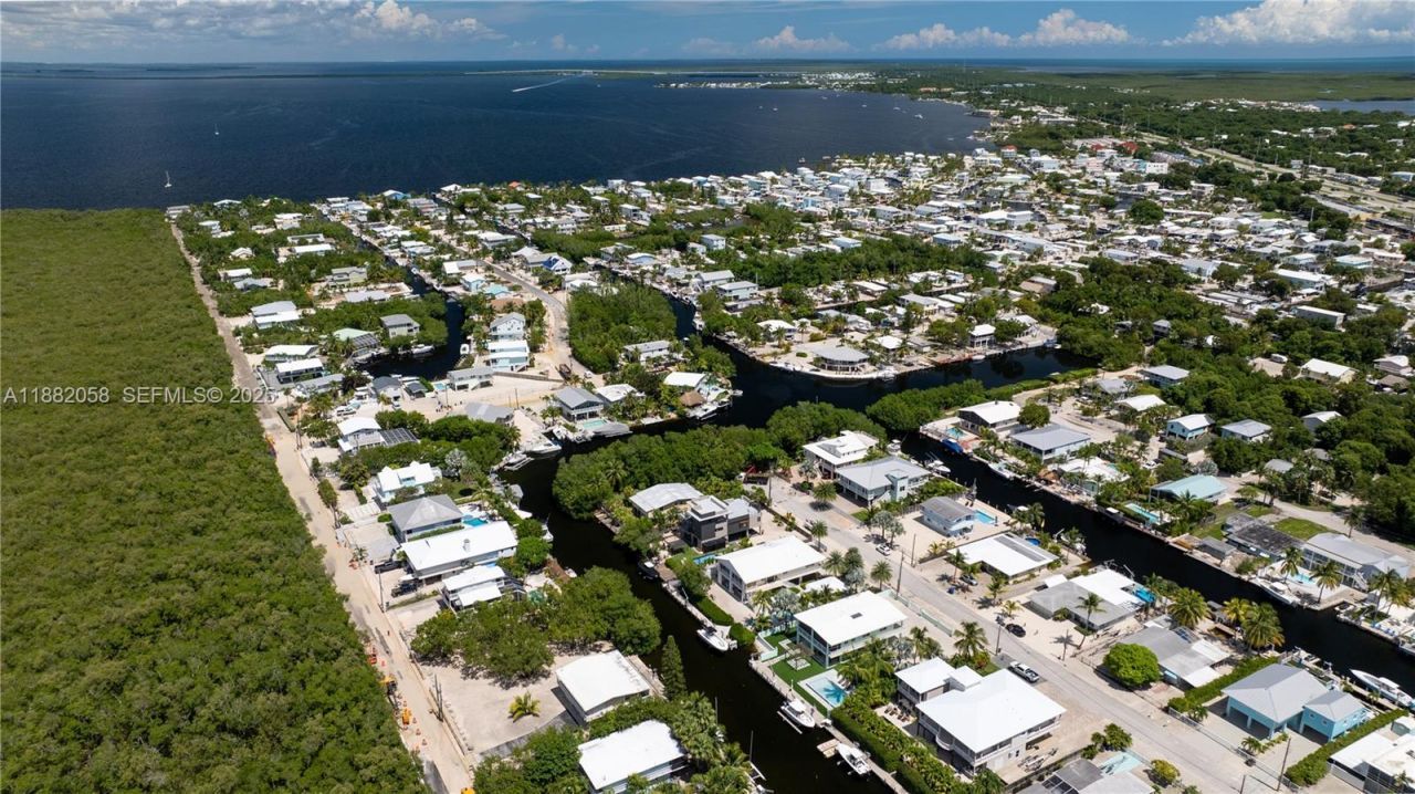 889 Ellen Dr, Key Largo, FL 33037 Photo