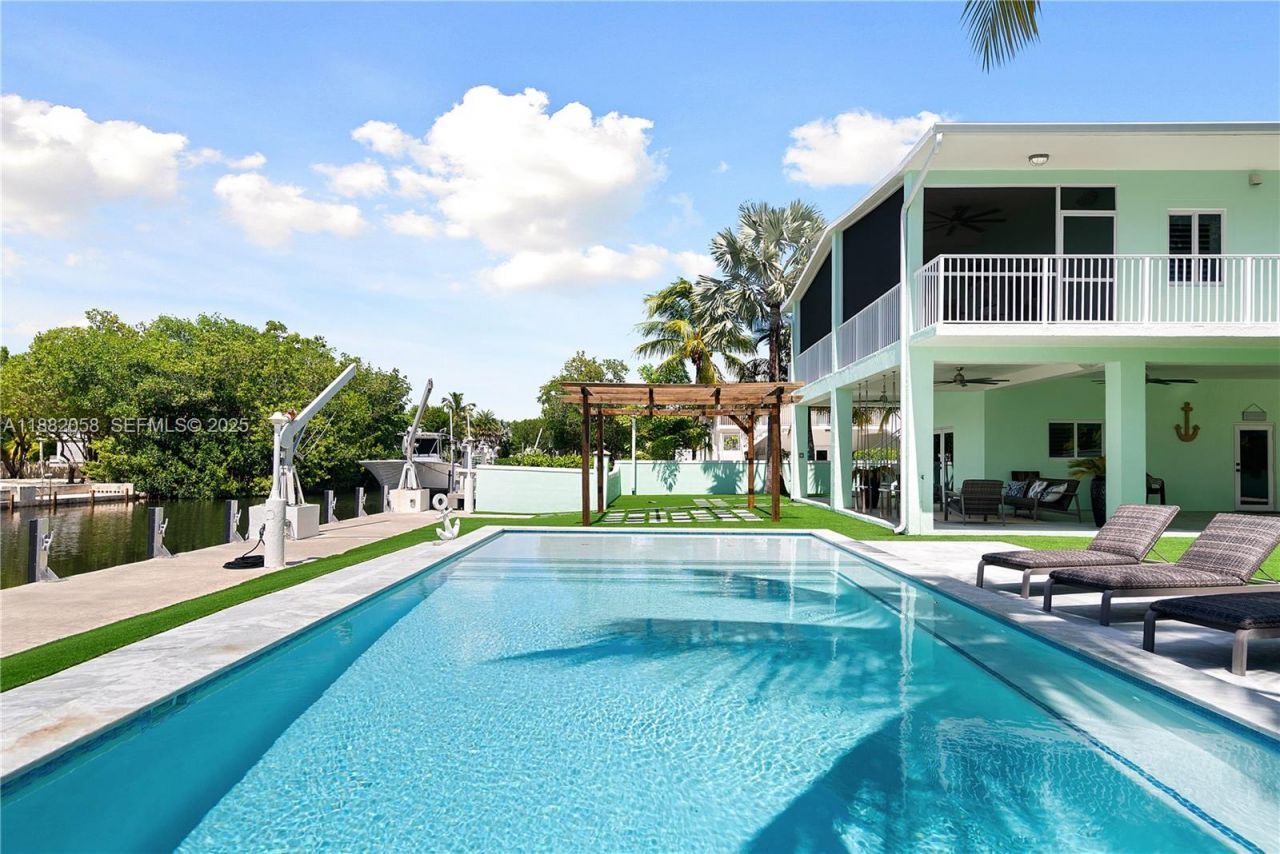 889 Ellen Dr, Key Largo, FL 33037 Photo