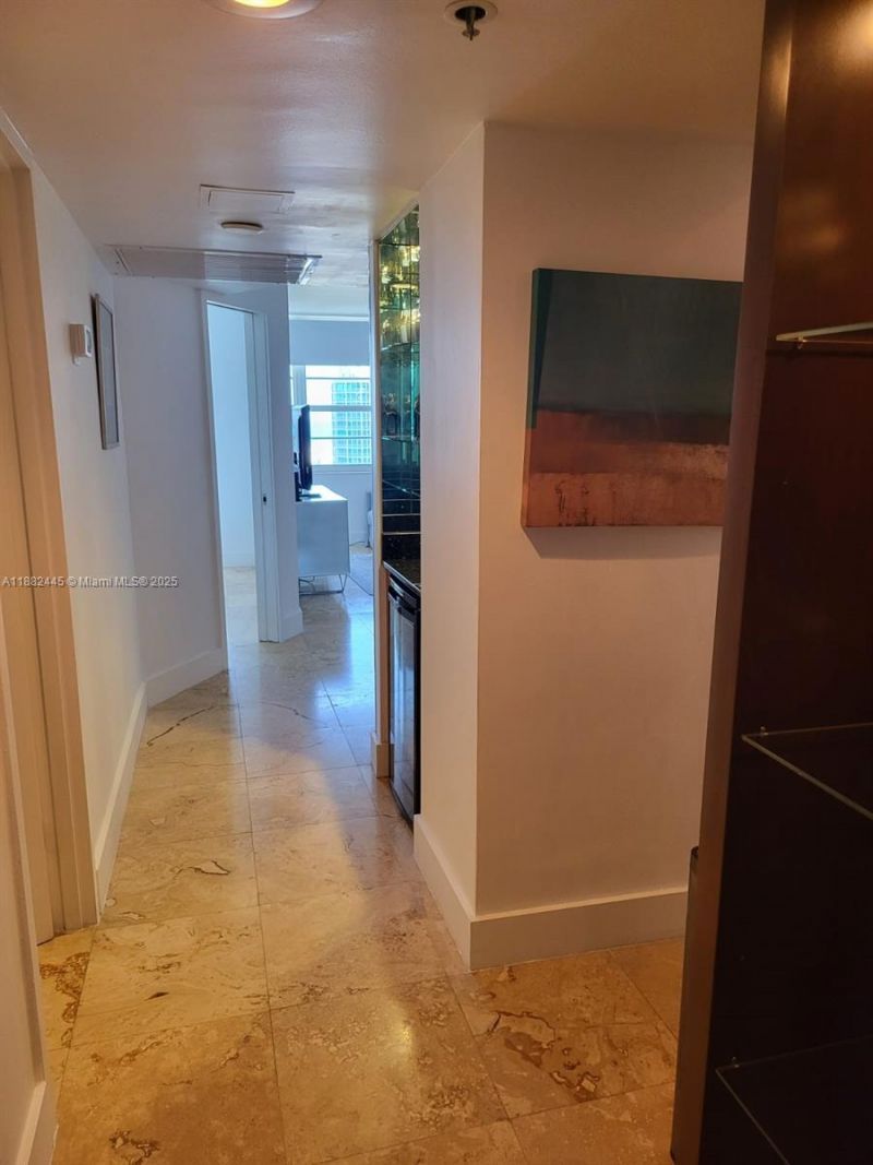100 Lincoln Rd, Unit 1238, Miami Beach, FL 33139 Photo