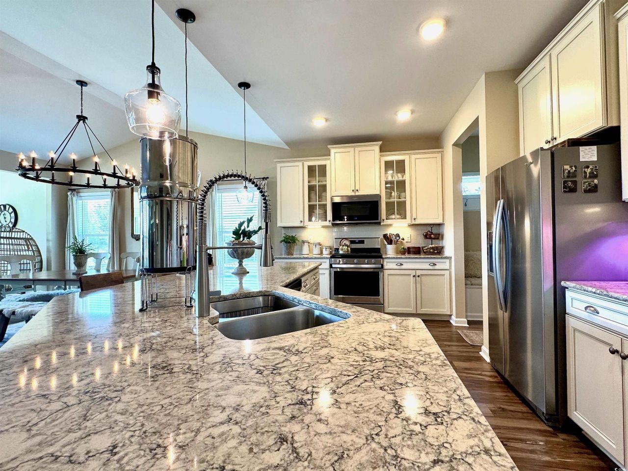 591 Hickman St. Photo 12