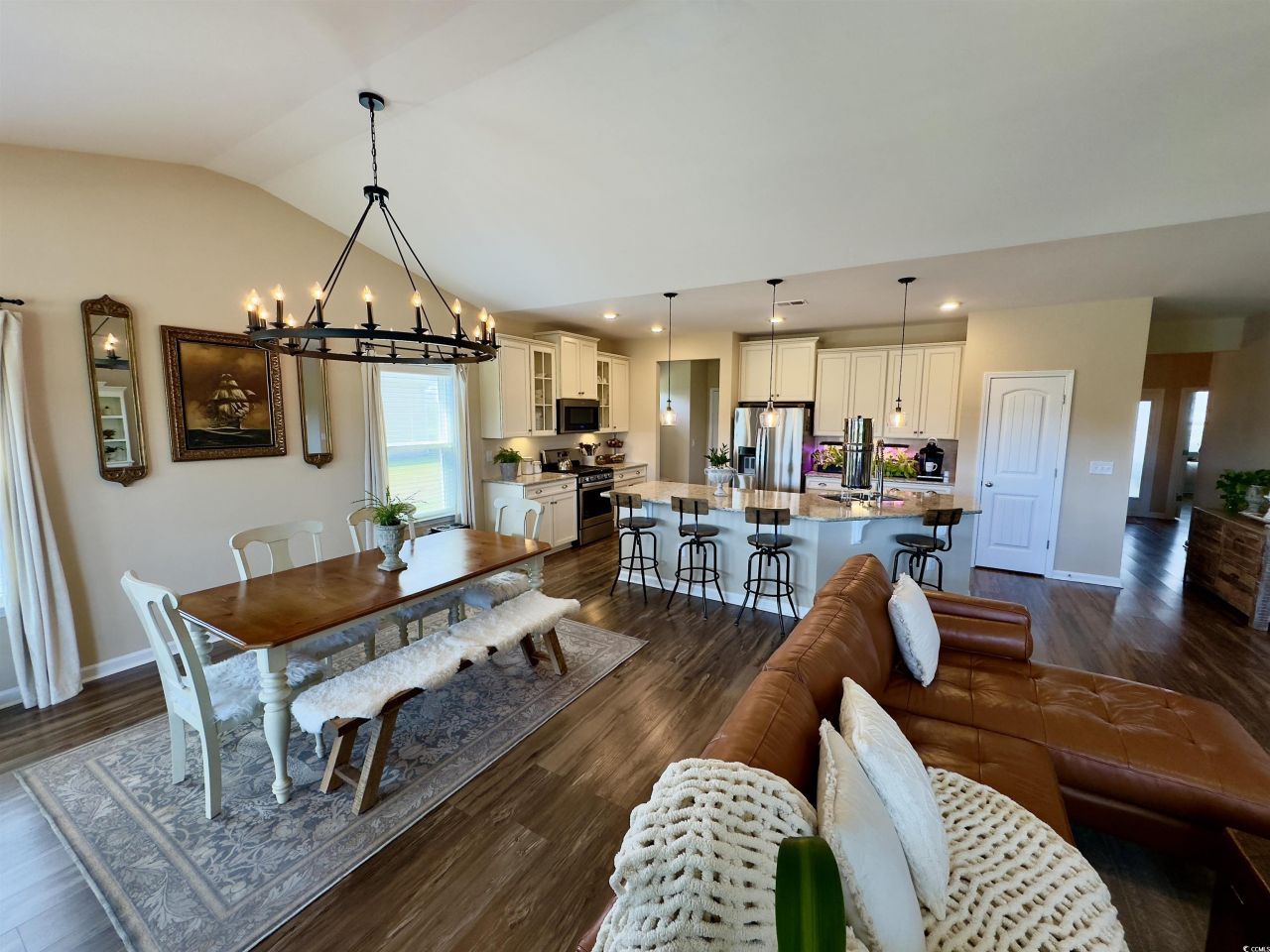 591 Hickman St. Photo 16