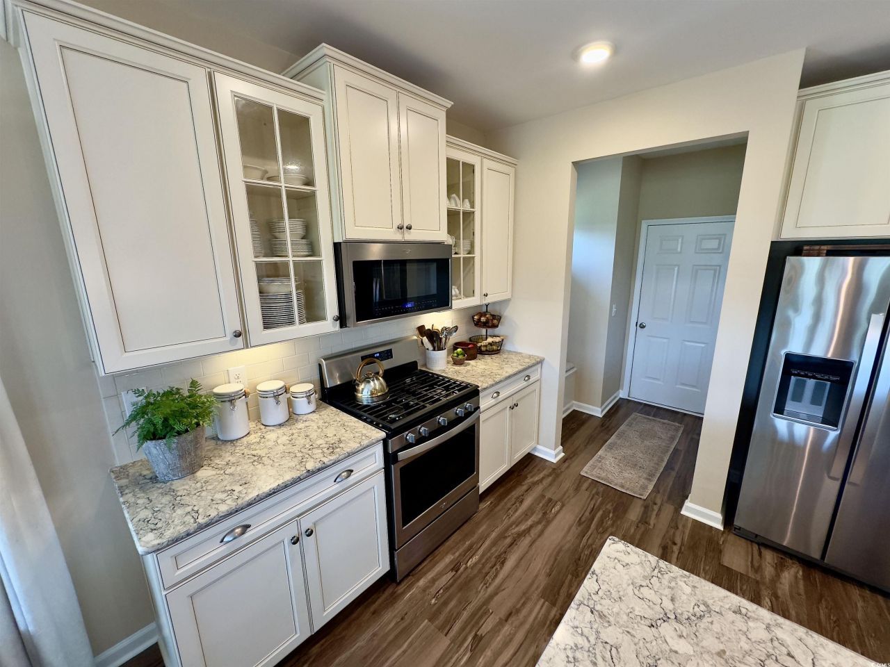 591 Hickman St. Photo 18