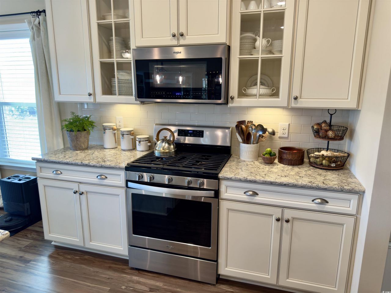 591 Hickman St. Photo 5