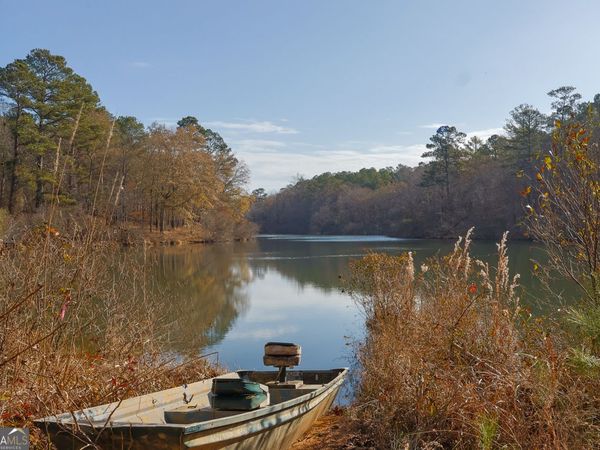 3086 Gray Highway, Macon, GA 31211