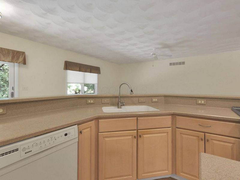 6050 Kentigern Court S, Dublin, OH 43017 Photo 23