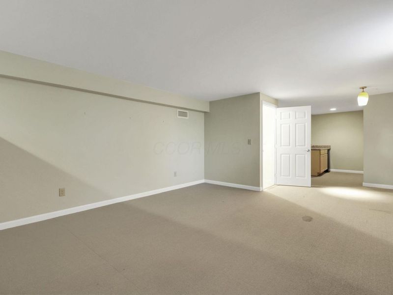 6050 Kentigern Court S, Dublin, OH 43017 Photo 55