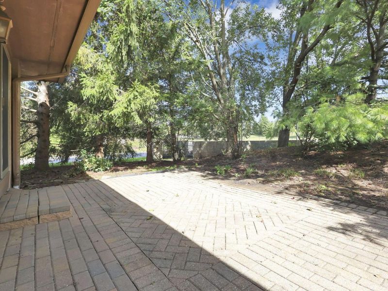 6050 Kentigern Court S, Dublin, OH 43017 Photo 64