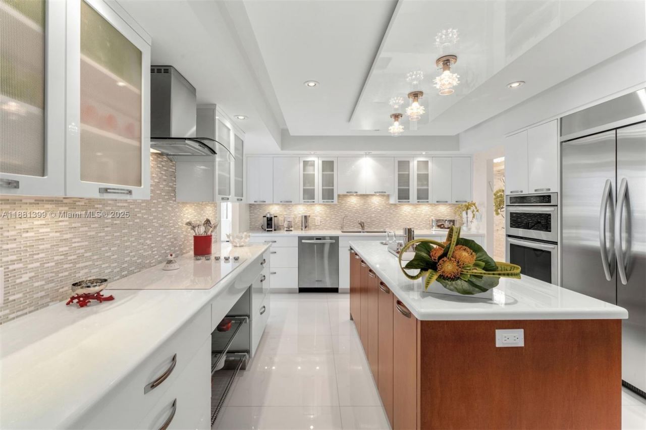 10155 Collins Ave, Unit 1401, Bal Harbour, FL 33154 Photo