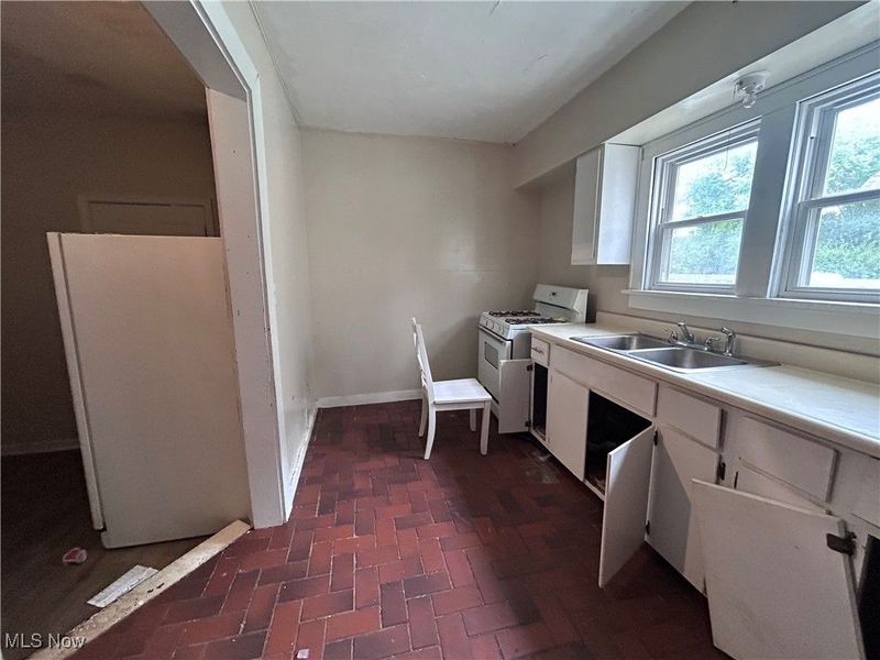 837 Yale Street, Akron, OH 44311 Photo 10