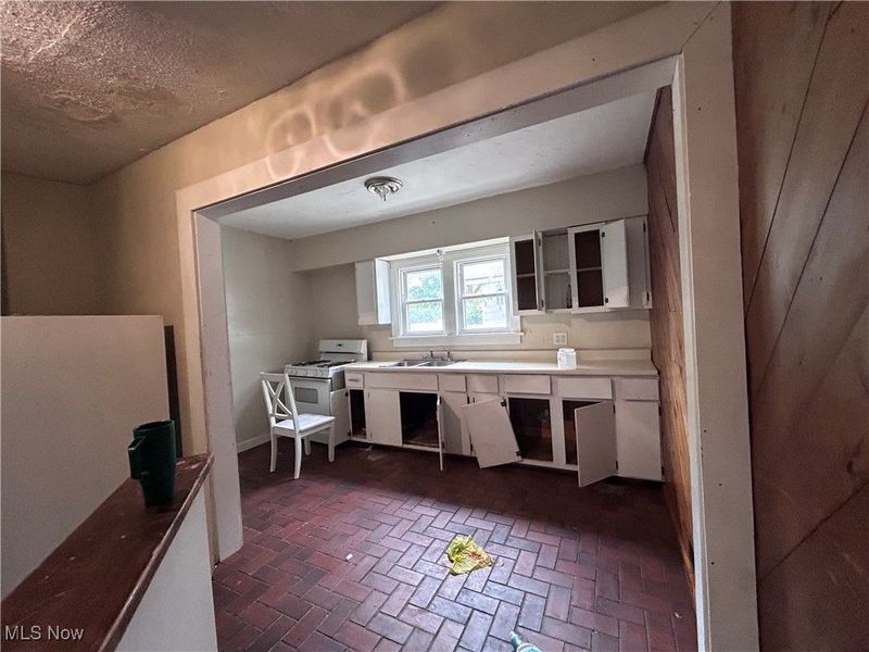 837 Yale Street, Akron, OH 44311 Photo 12