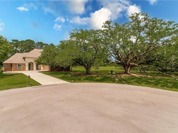 429 KATIE Court, Madisonville, LA 70447