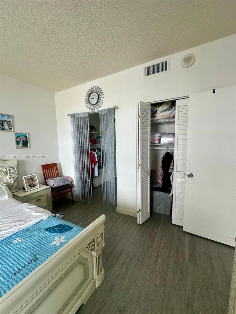 1825 S Ocean Dr, Unit PH-6, Hallandale Beach, FL 33009 Photo