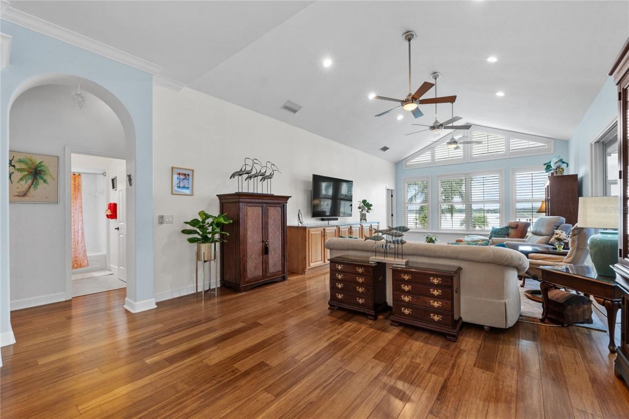 220 Ruby Lake Lane, Winter Haven, FL 33884 Photo