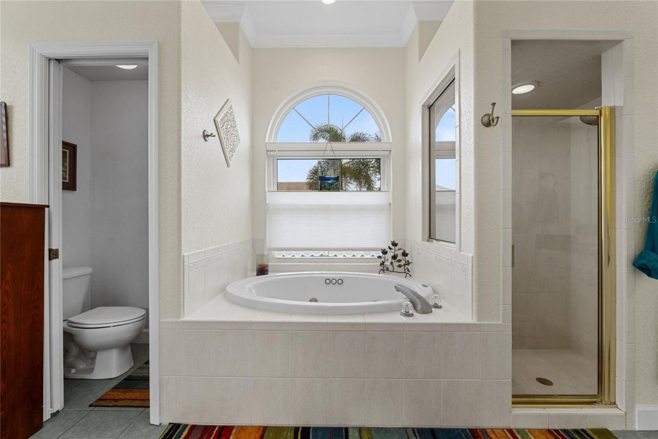 220 Ruby Lake Lane, Winter Haven, FL 33884 Photo