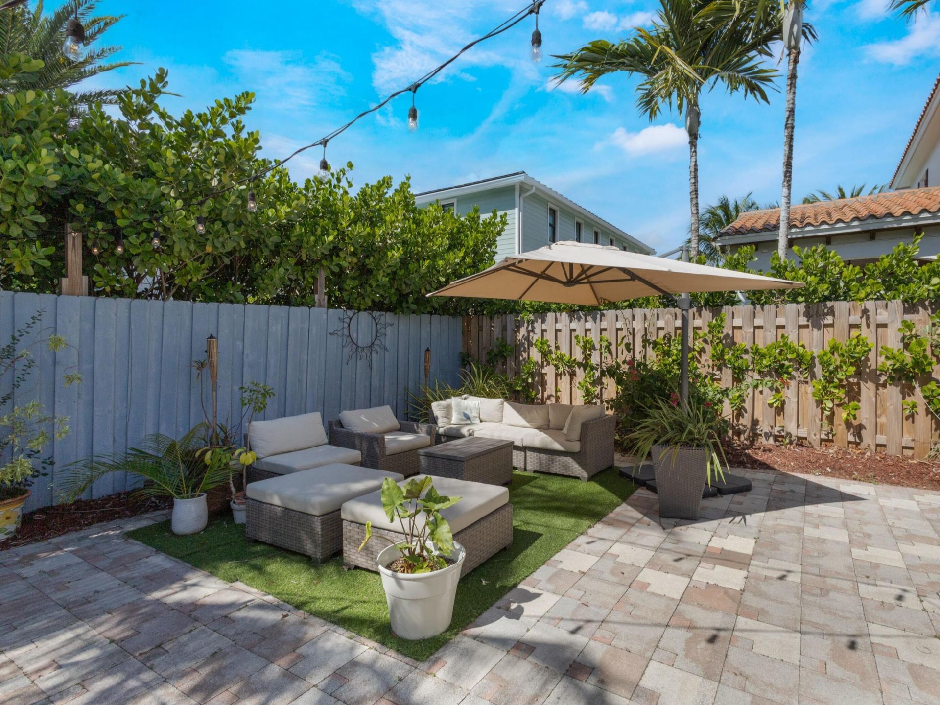 910 NE 2nd Avenue, Delray Beach, FL 33444 Photo