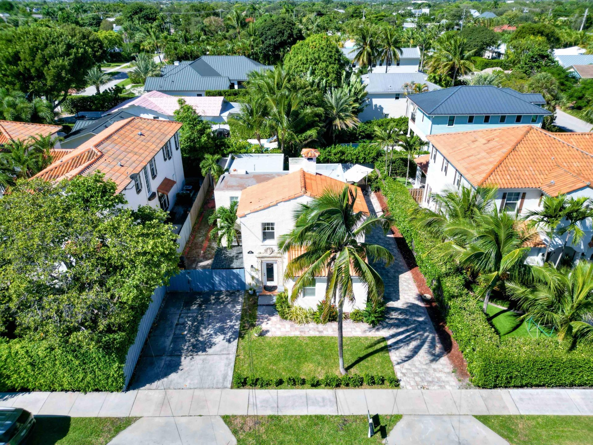 910 NE 2nd Avenue, Delray Beach, FL 33444 Photo