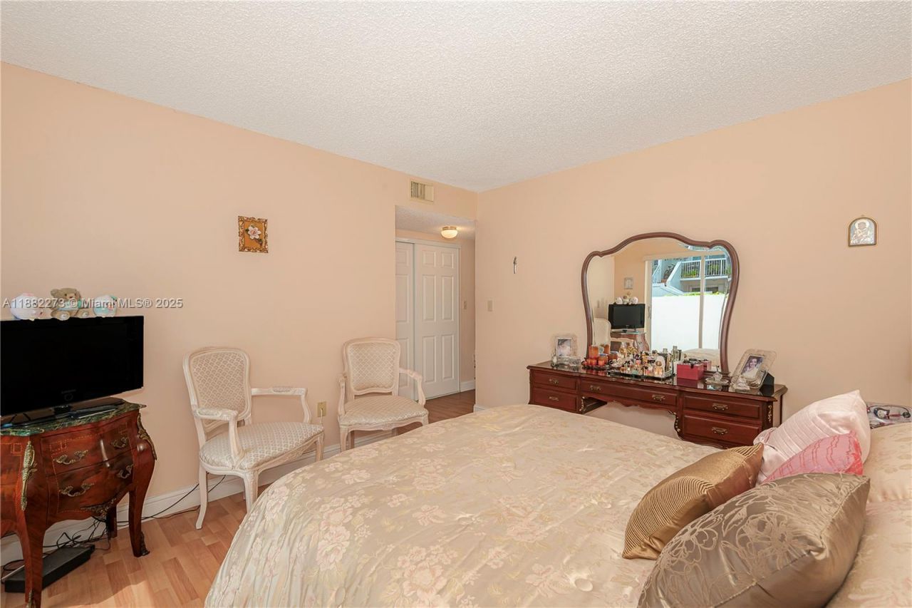 7611 SW 153rd Ct, Unit 105, Miami, FL 33193 Photo