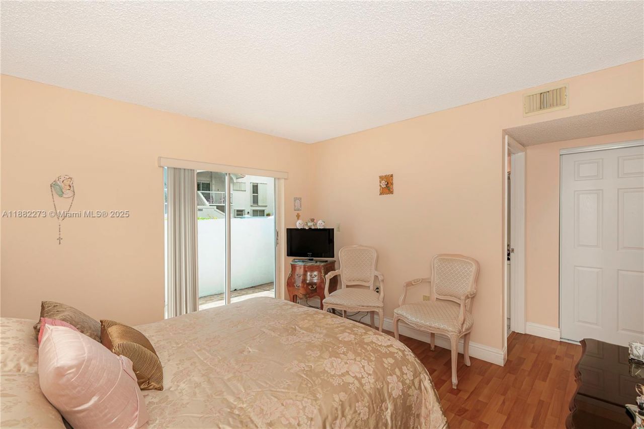 7611 SW 153rd Ct, Unit 105, Miami, FL 33193 Photo