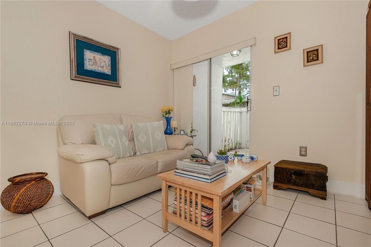 7611 SW 153rd Ct, Unit 105, Miami, FL 33193 Photo