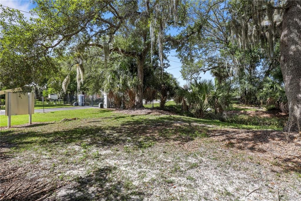 2460 Sweetwater Drive, Fort Pierce, FL 34981 Photo