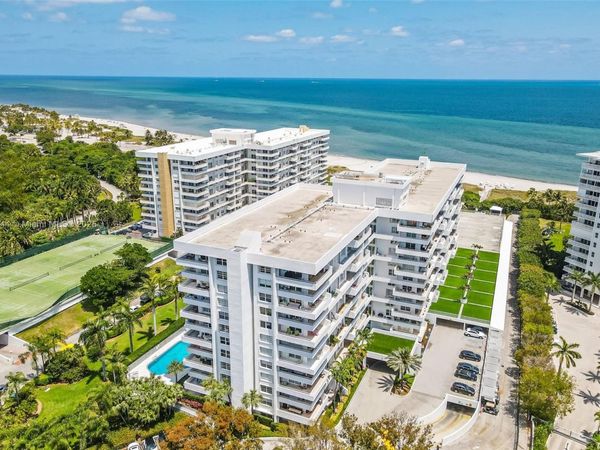 155 Ocean Lane Dr, Unit 300, Key Biscayne, FL 33149