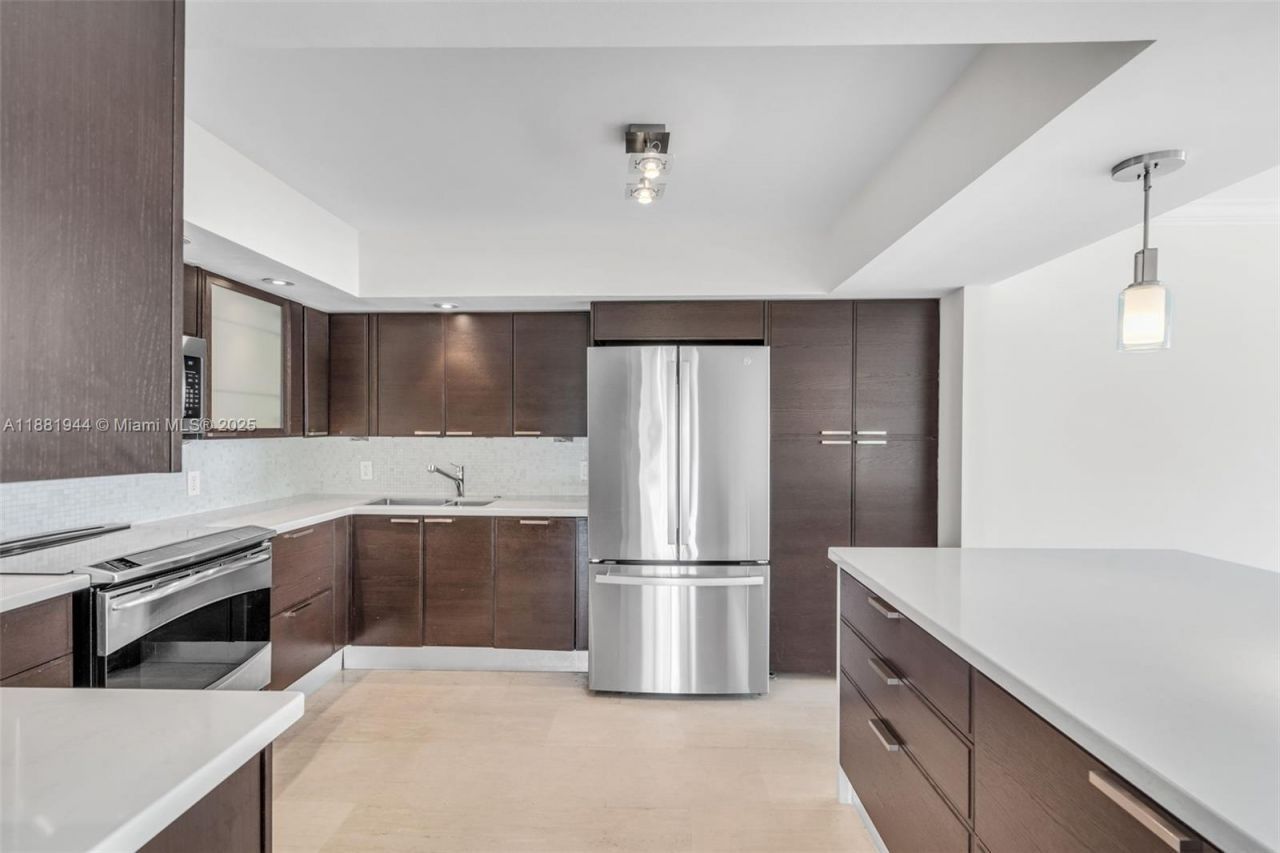 155 Ocean Lane Dr, Unit 300, Key Biscayne, FL 33149 Photo