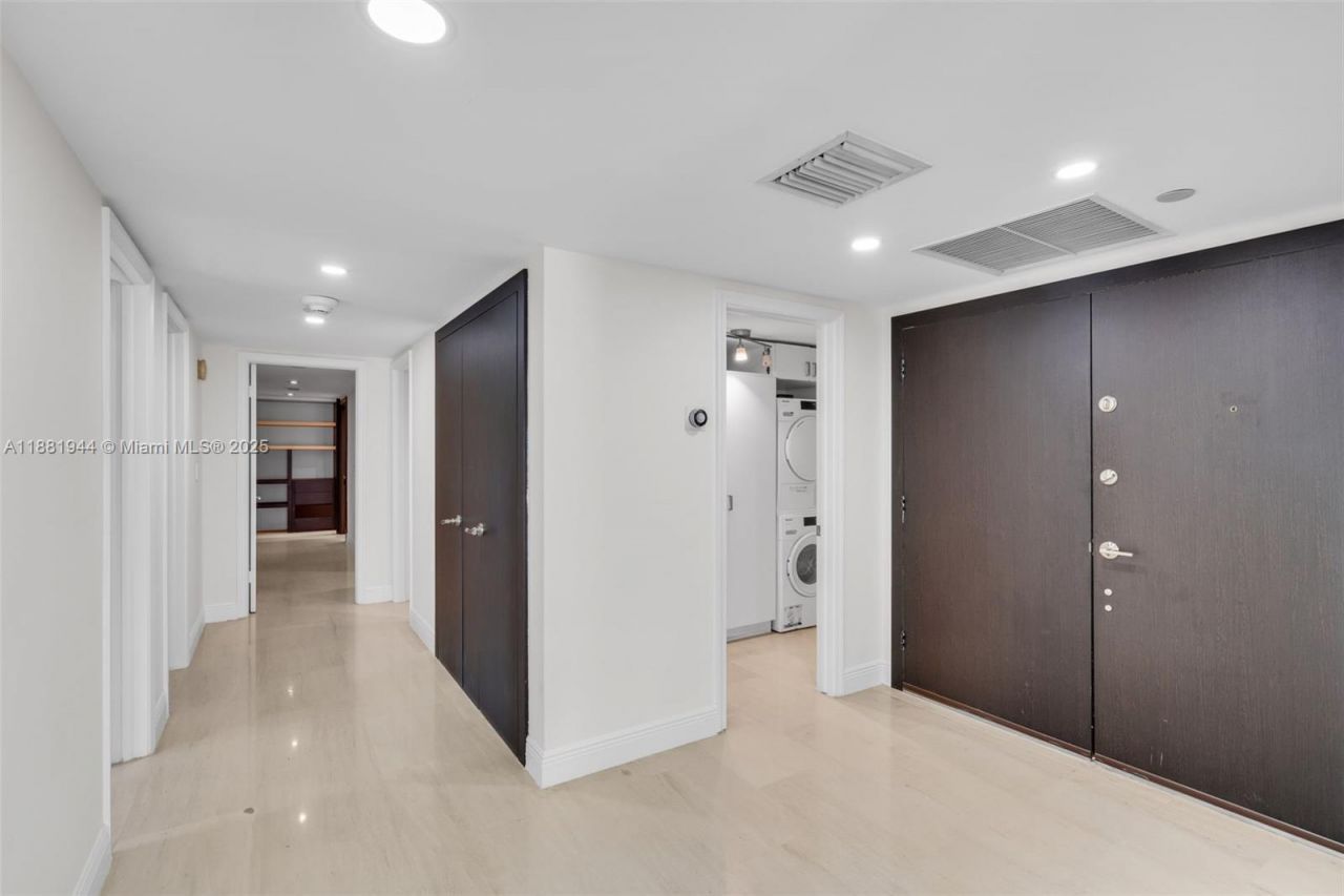 155 Ocean Lane Dr, Unit 300, Key Biscayne, FL 33149 Photo