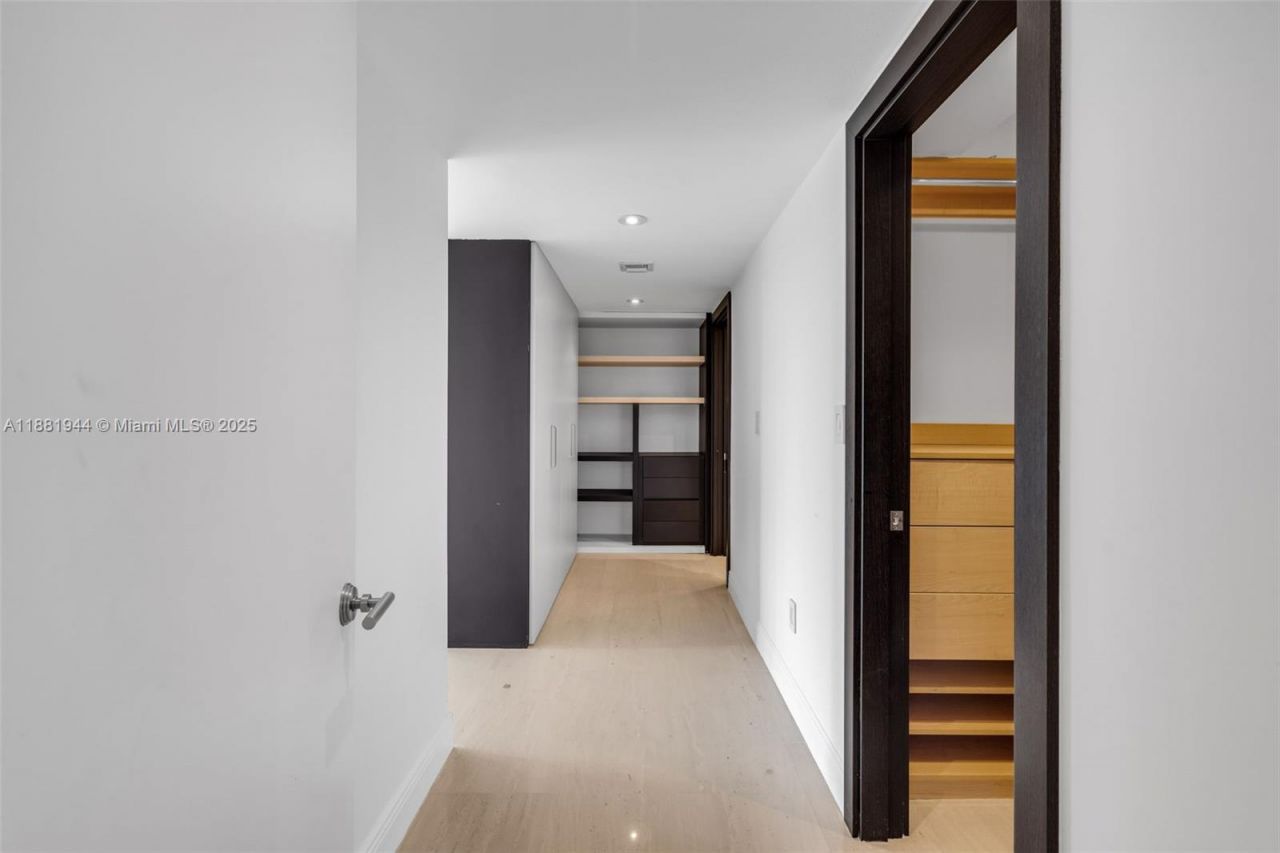 155 Ocean Lane Dr, Unit 300, Key Biscayne, FL 33149 Photo