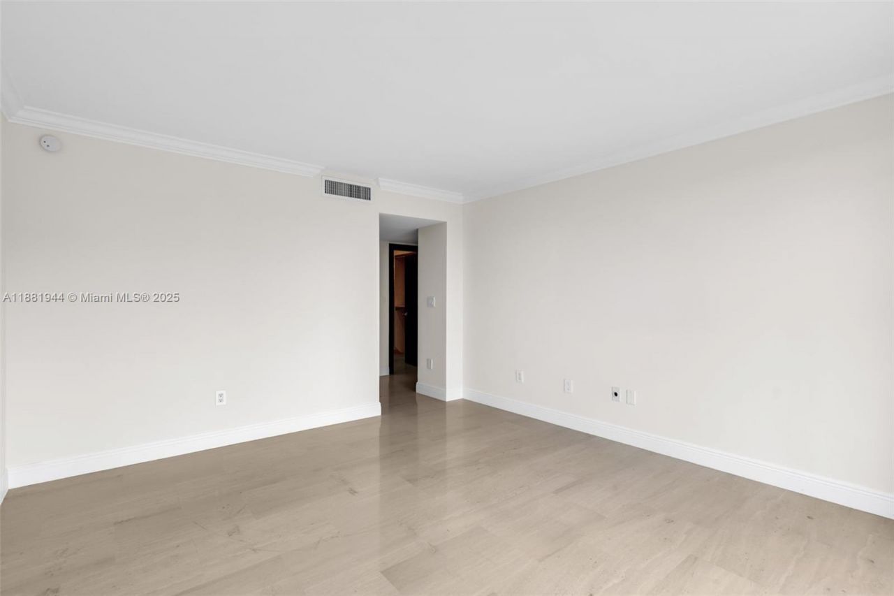 155 Ocean Lane Dr, Unit 300, Key Biscayne, FL 33149 Photo