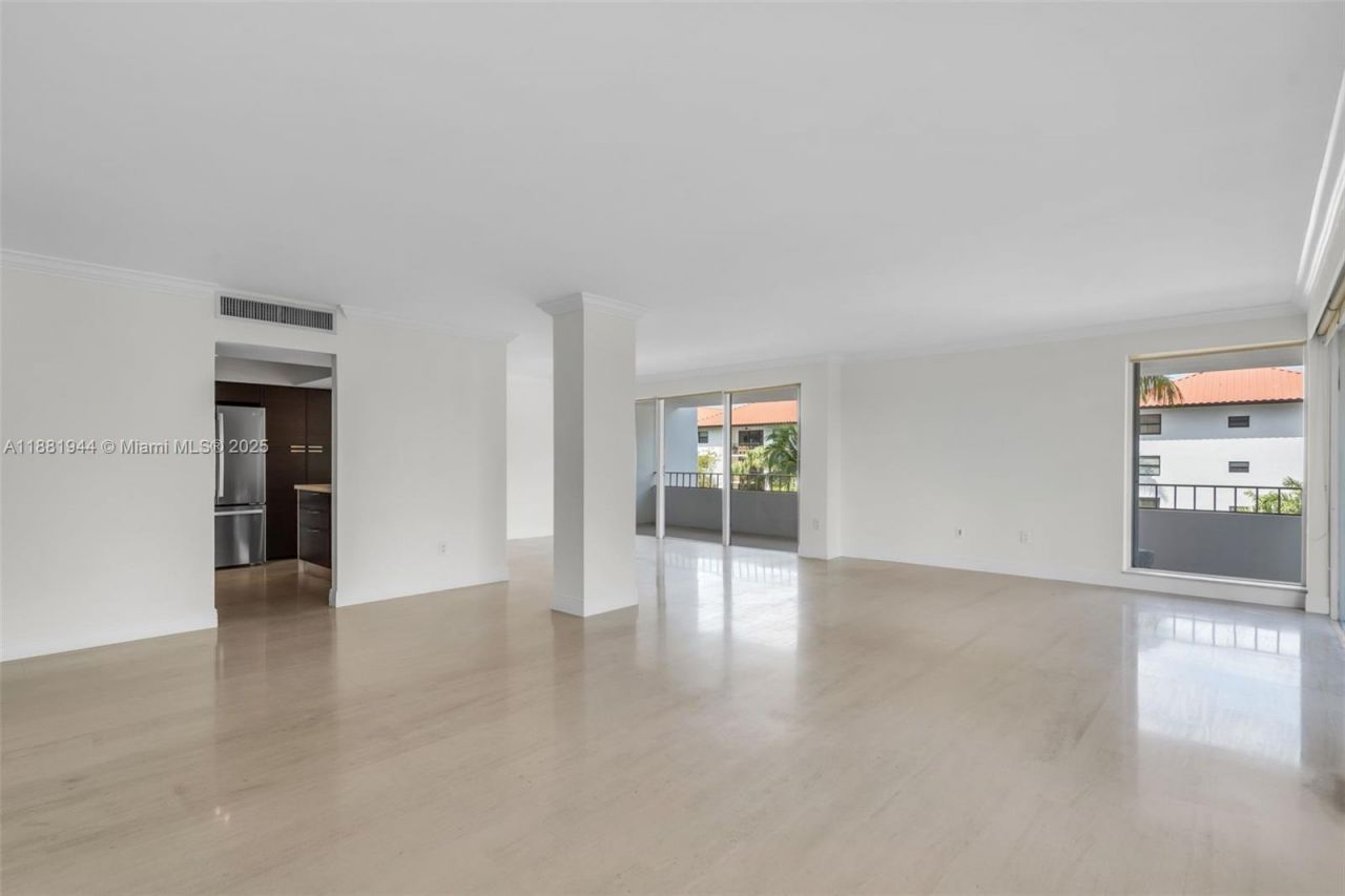 155 Ocean Lane Dr, Unit 300, Key Biscayne, FL 33149 Photo