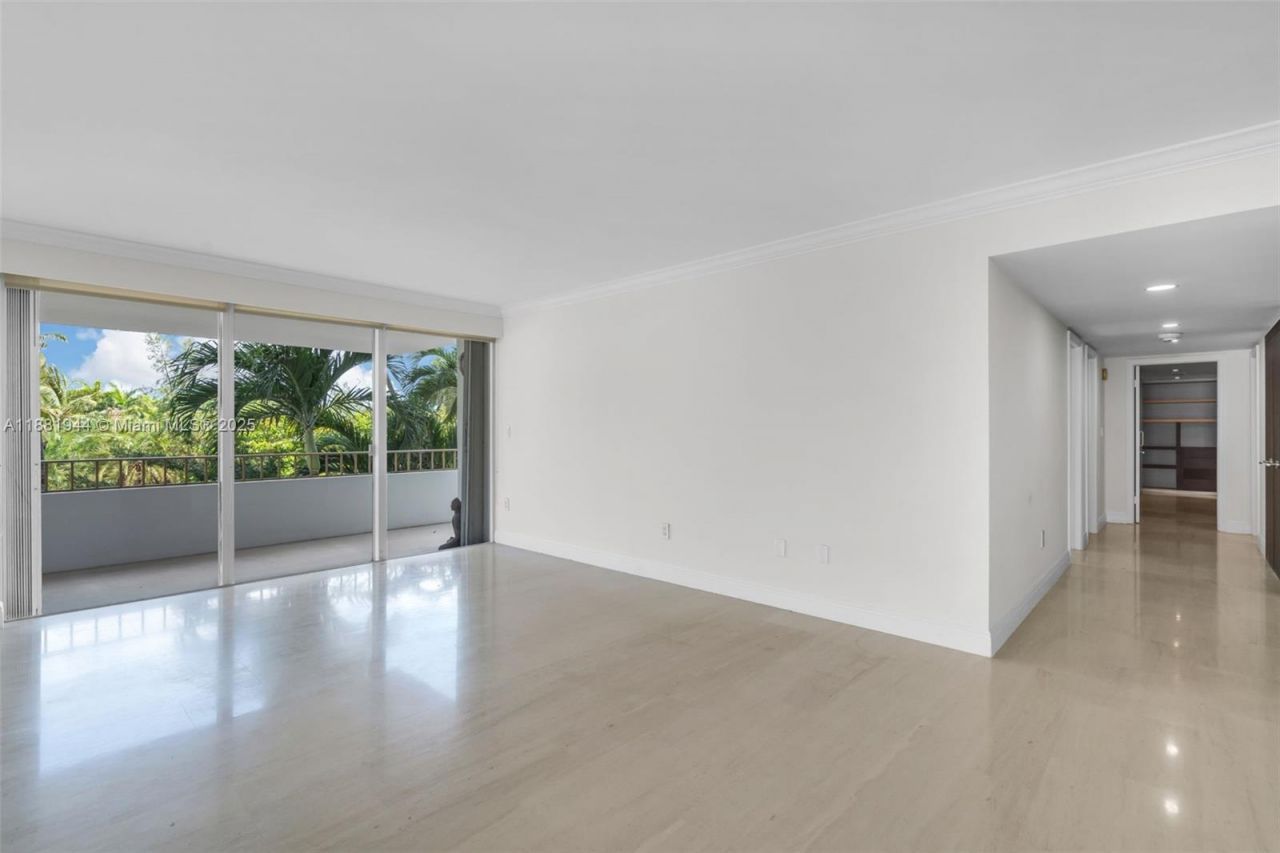 155 Ocean Lane Dr, Unit 300, Key Biscayne, FL 33149 Photo