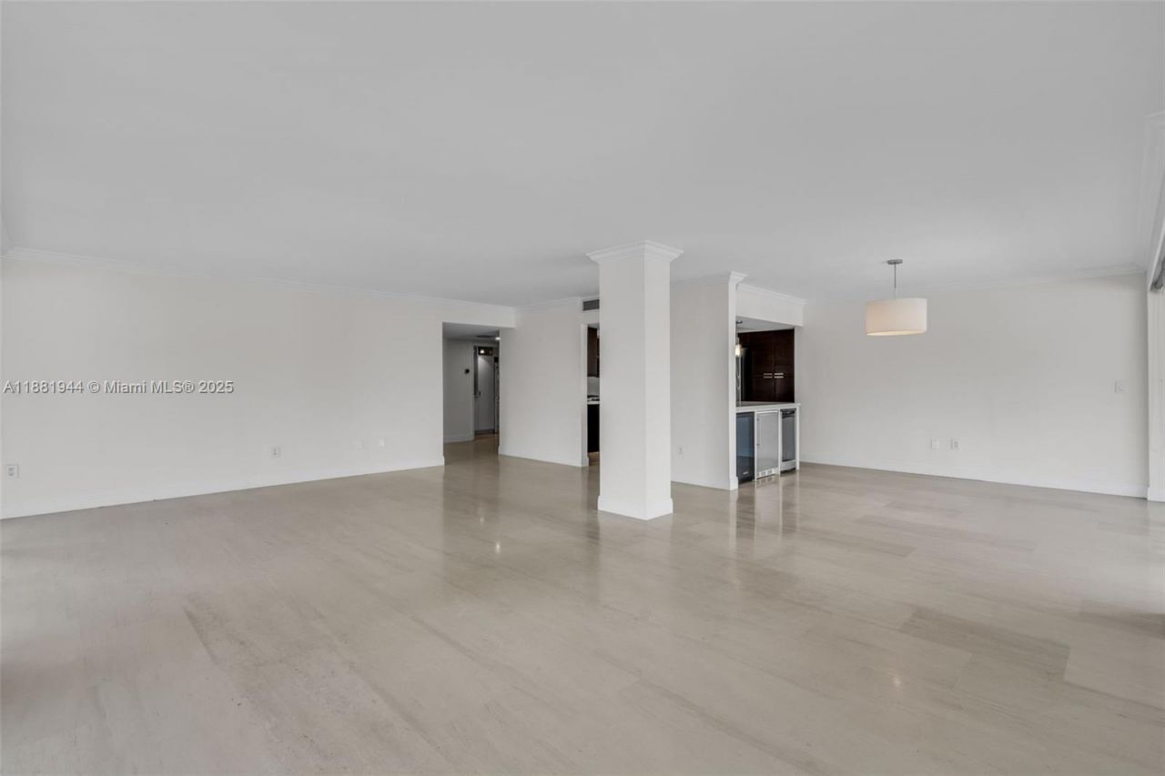 155 Ocean Lane Dr, Unit 300, Key Biscayne, FL 33149 Photo