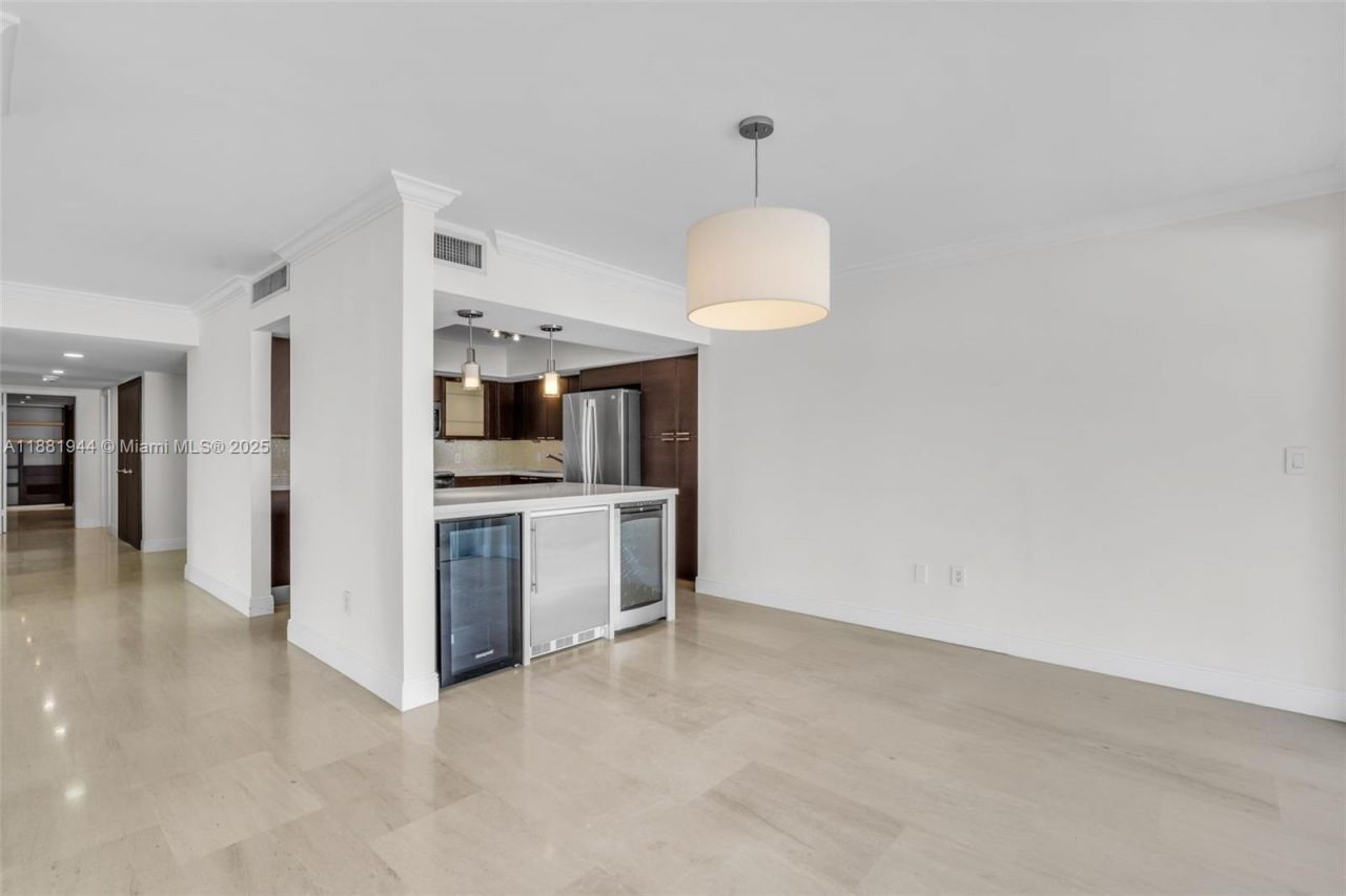 155 Ocean Lane Dr, Unit 300, Key Biscayne, FL 33149 Photo