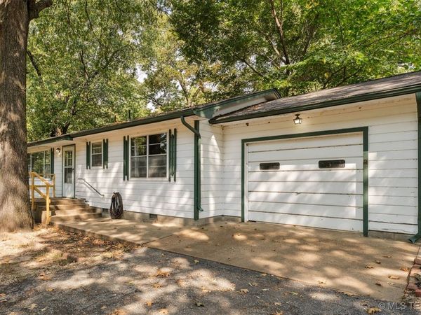 1425 Wood Street, Grove, OK 74344