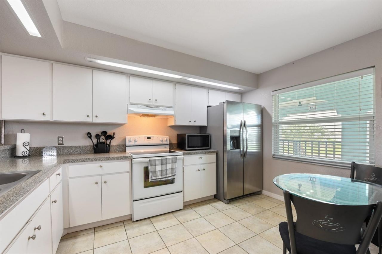 449 Royal Poinciana, Unit 221, Punta Gorda, FL 33955 Photo