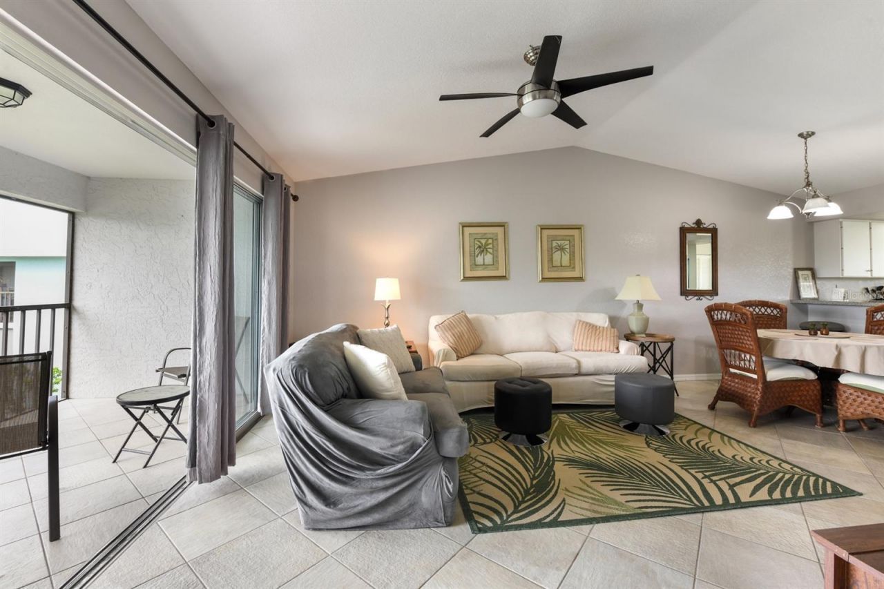 449 Royal Poinciana, Unit 221, Punta Gorda, FL 33955 Photo