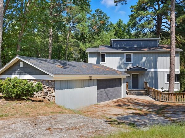 26 Tallyho Ln, Little Rock, AR 72227