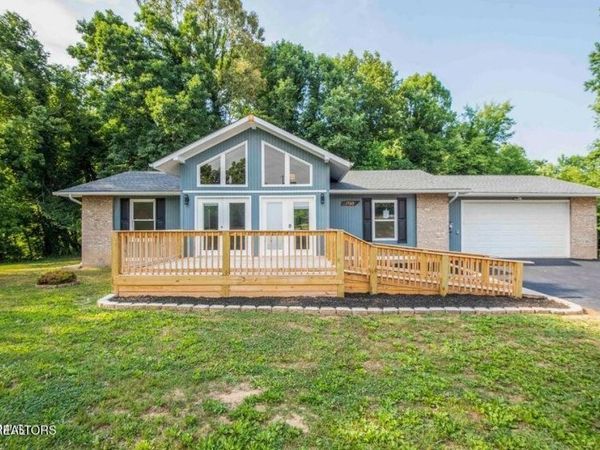 1723 Roane State Hwy, Harriman, TN 37748