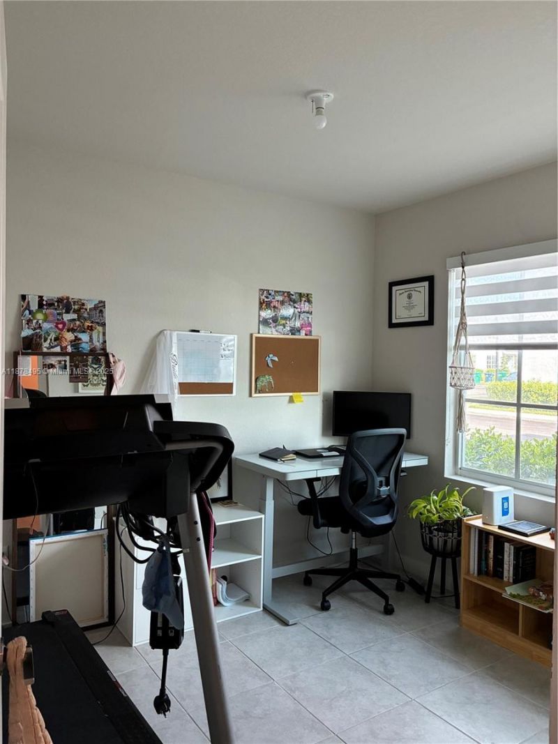 1069 NW 4th Ter, Florida City, FL 33034 Photo