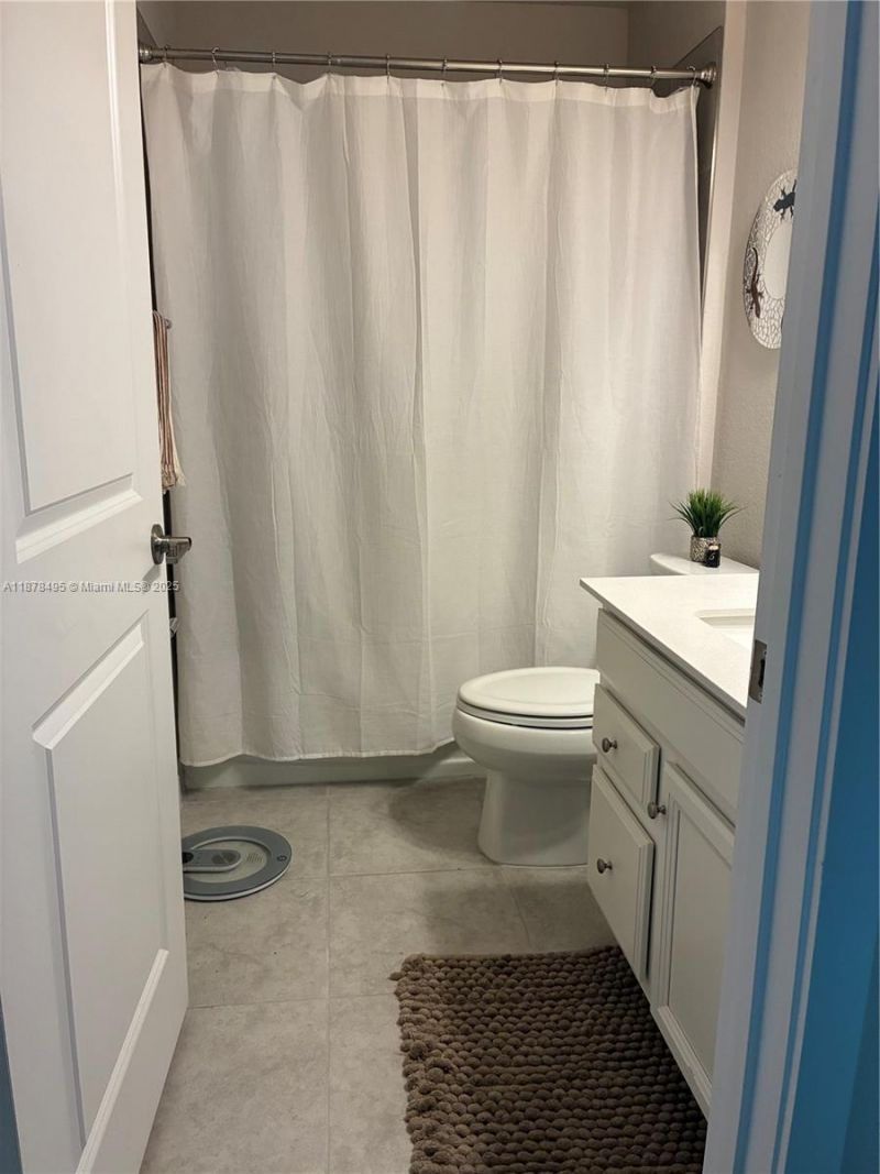 1069 NW 4th Ter, Florida City, FL 33034 Photo