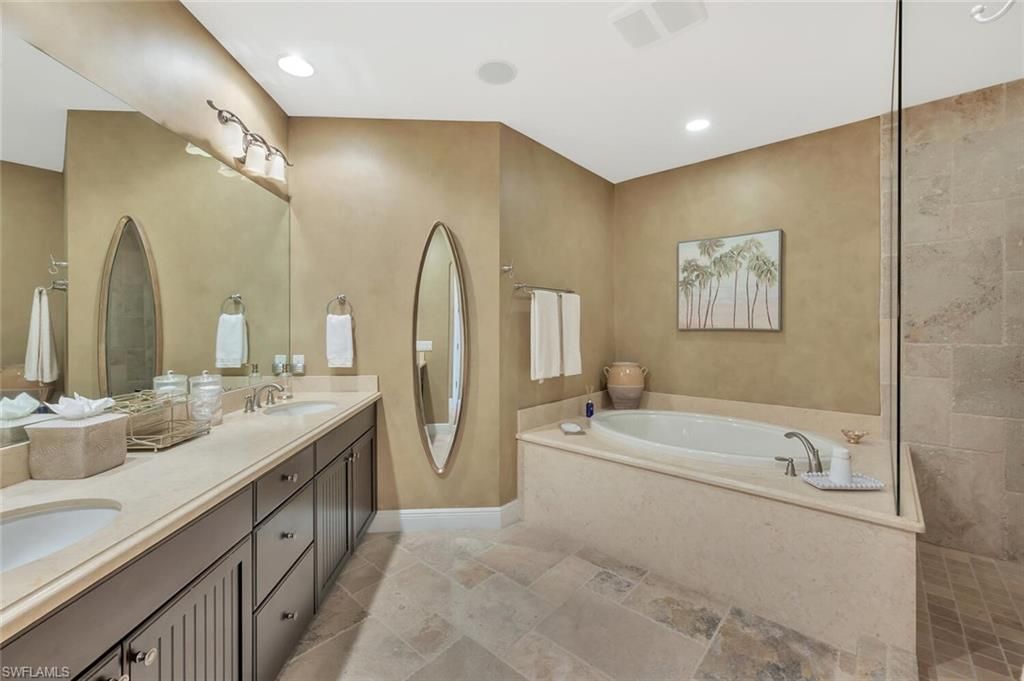 2543 Marquesa Royale Ln, Unit PH 301, Naples, FL 34109 Photo