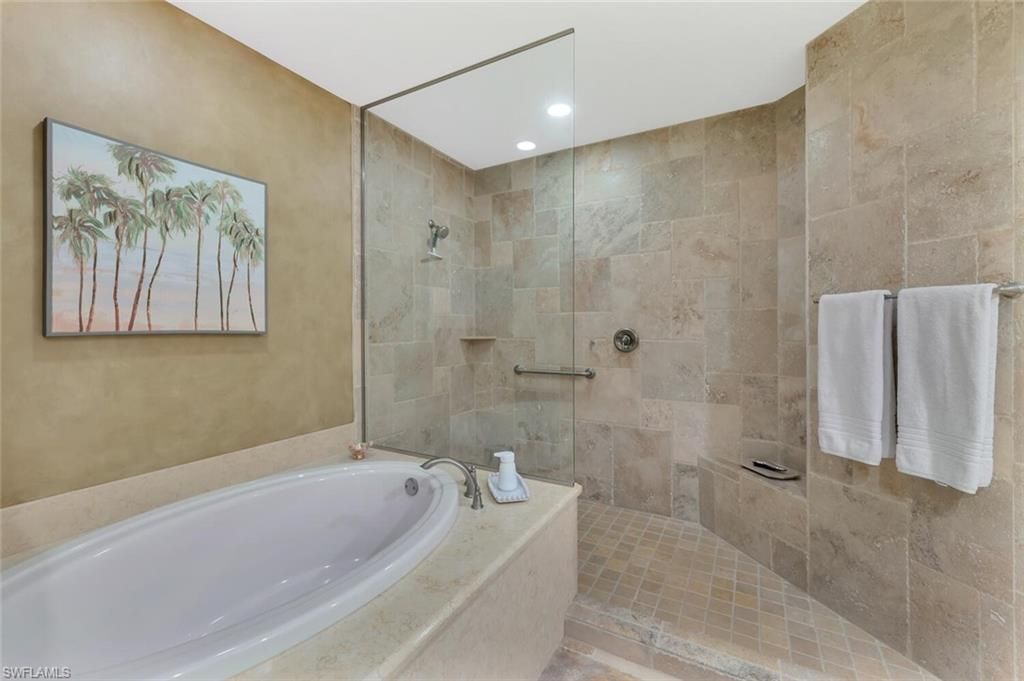 2543 Marquesa Royale Ln, Unit PH 301, Naples, FL 34109 Photo