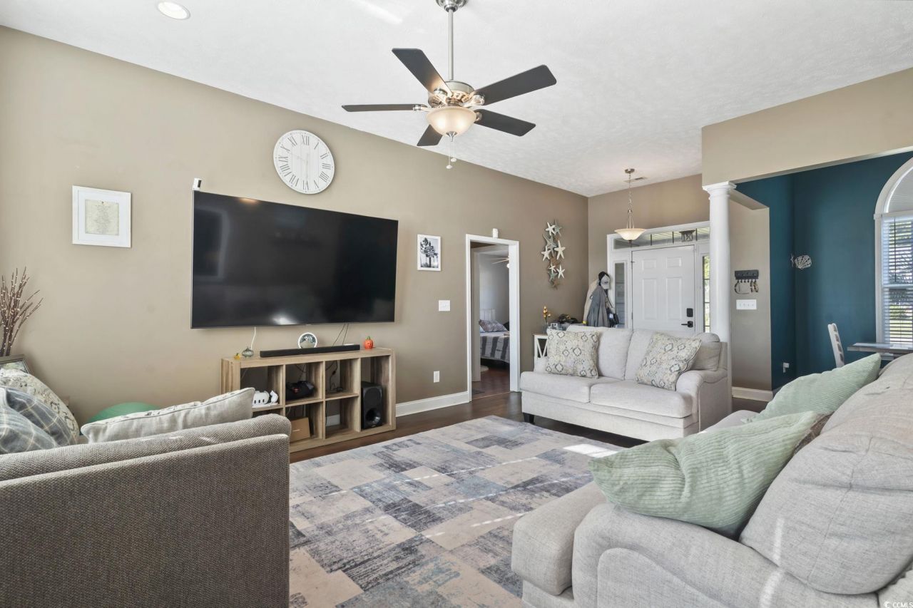 222 Macarthur Dr. Photo 11