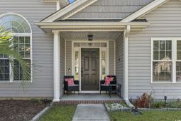 222 Macarthur Dr. photo 4