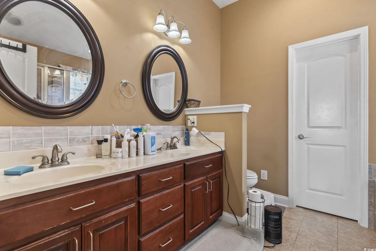 222 Macarthur Dr. Photo 24